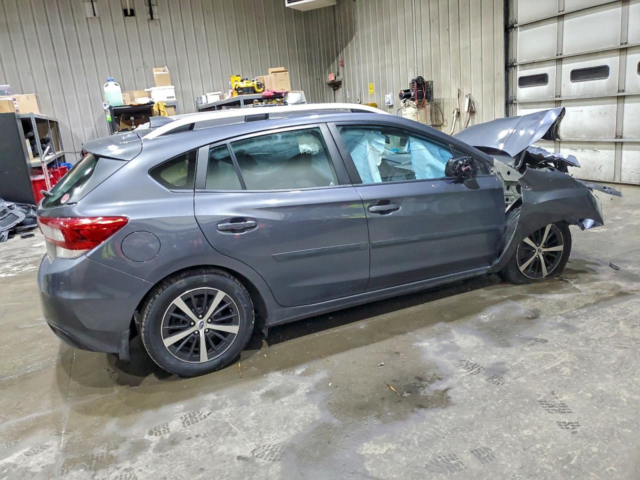 Subaru Impreza Premium Image 3