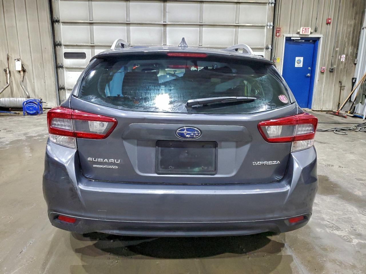 Subaru Impreza Premium Image 12