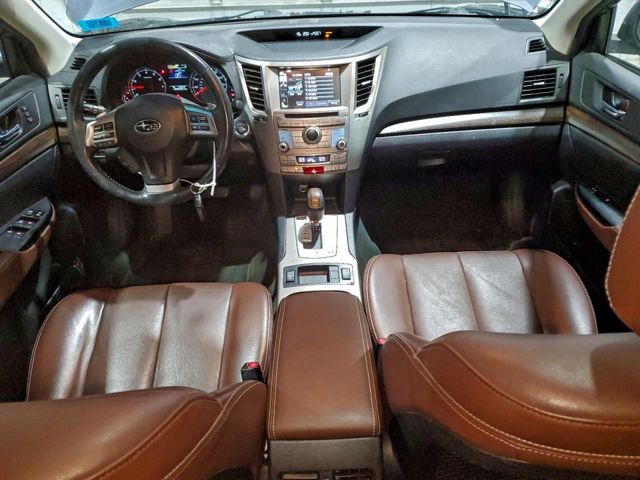 Subaru Outback 3.6r Limited Image 2