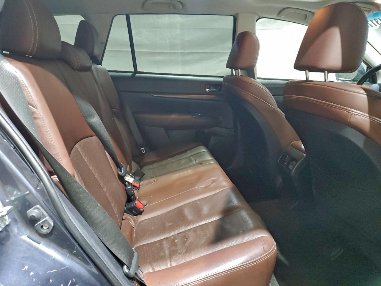 Subaru Outback 3.6r Limited Image 6