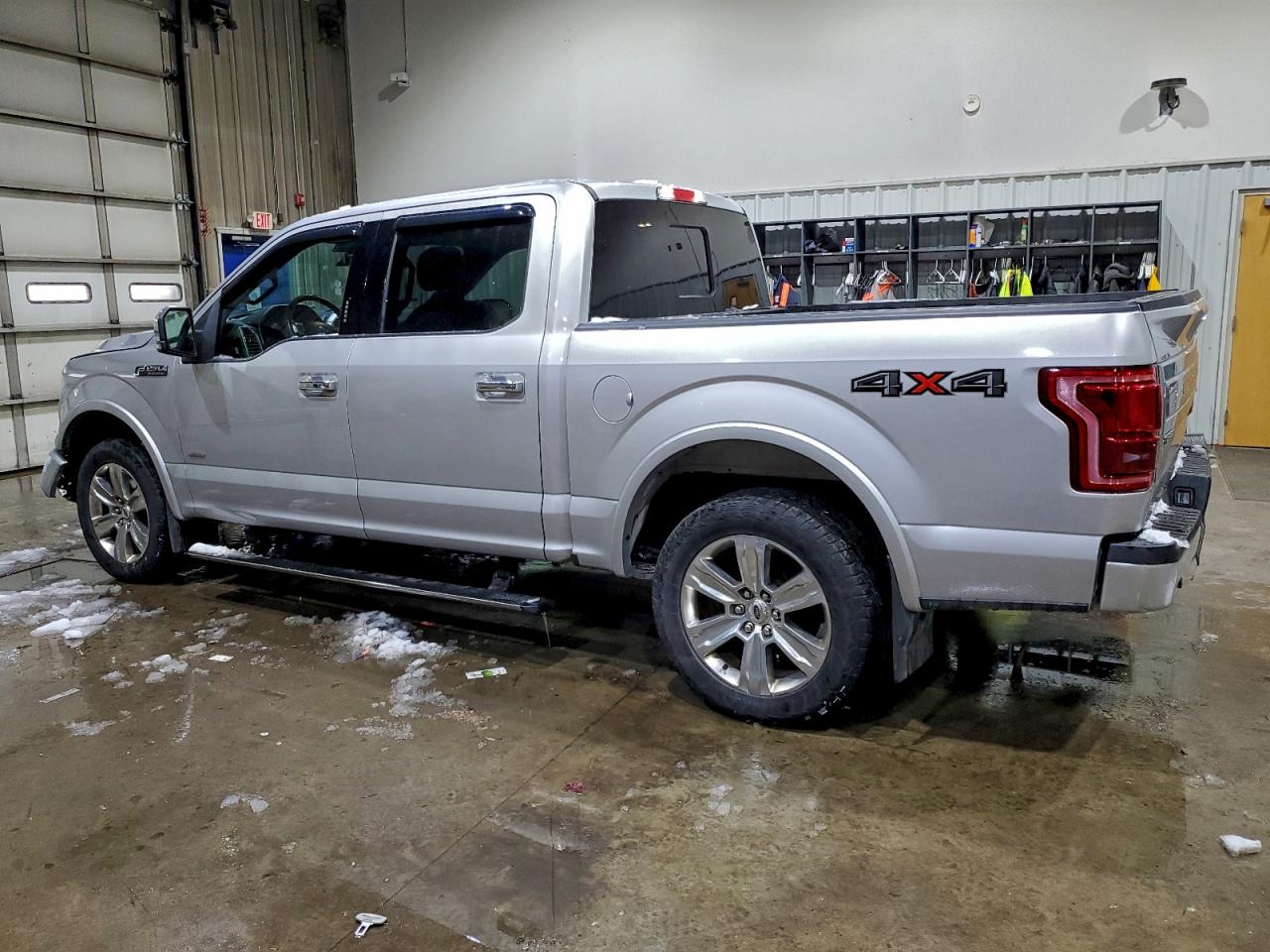 Ford F-150 Supercrew Image 10