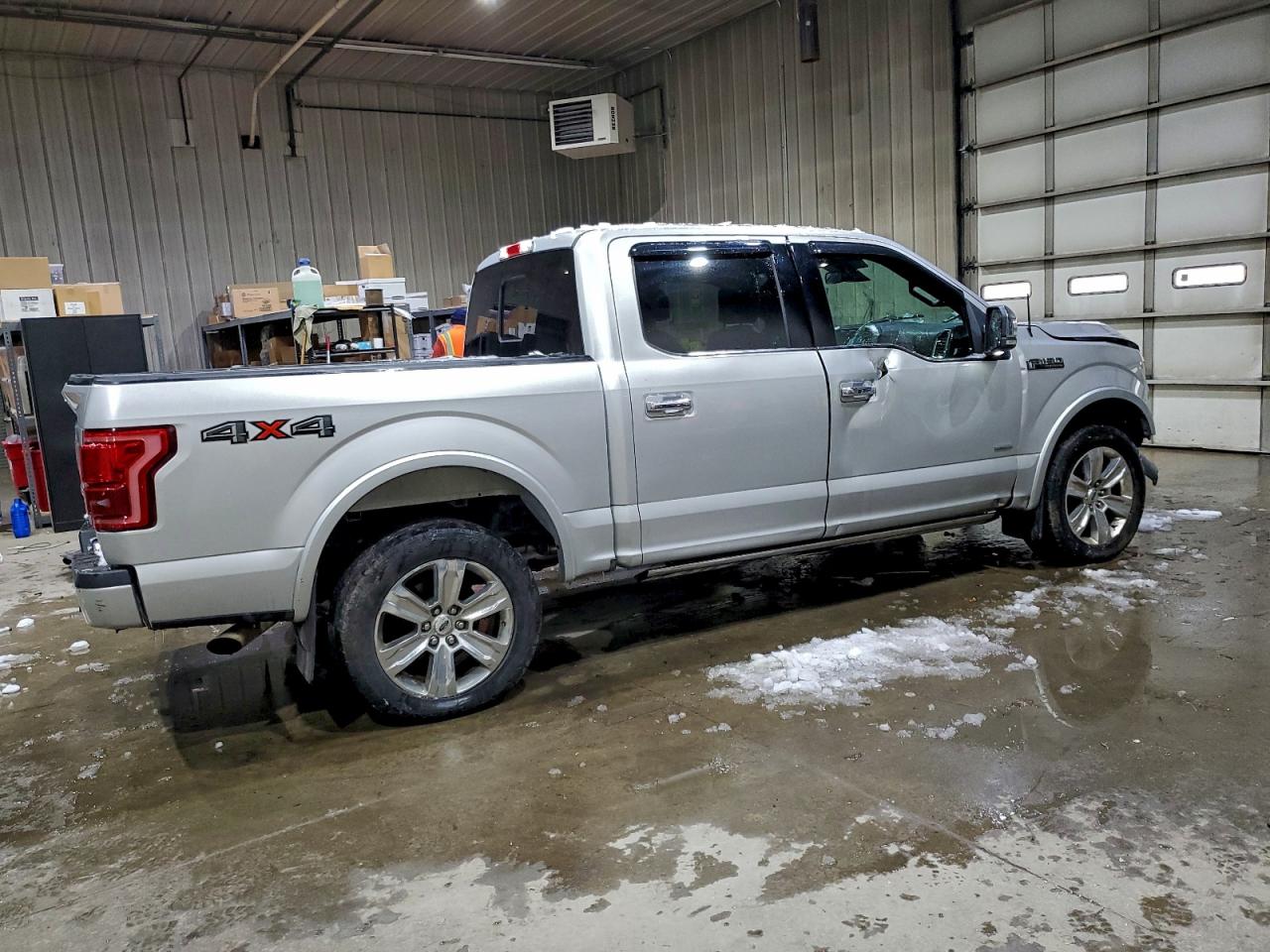 Ford F-150 Supercrew Image 2