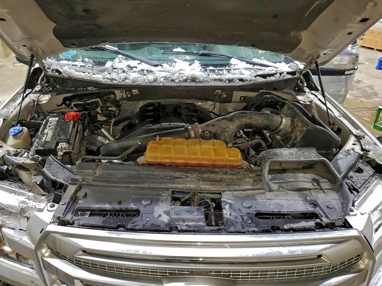 Ford F-150 Supercrew Image 6