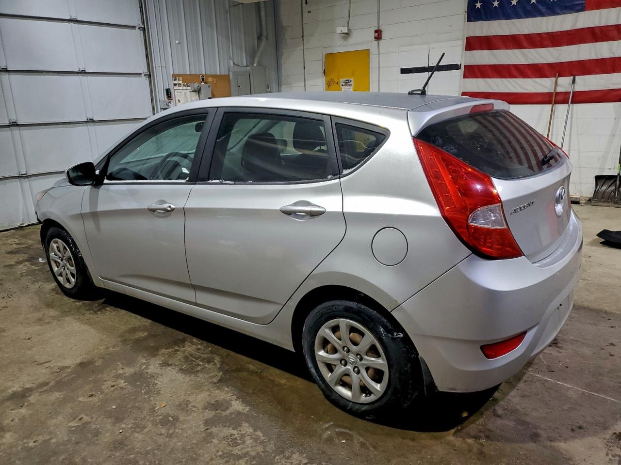 Hyundai ACCENT Gls Image 3