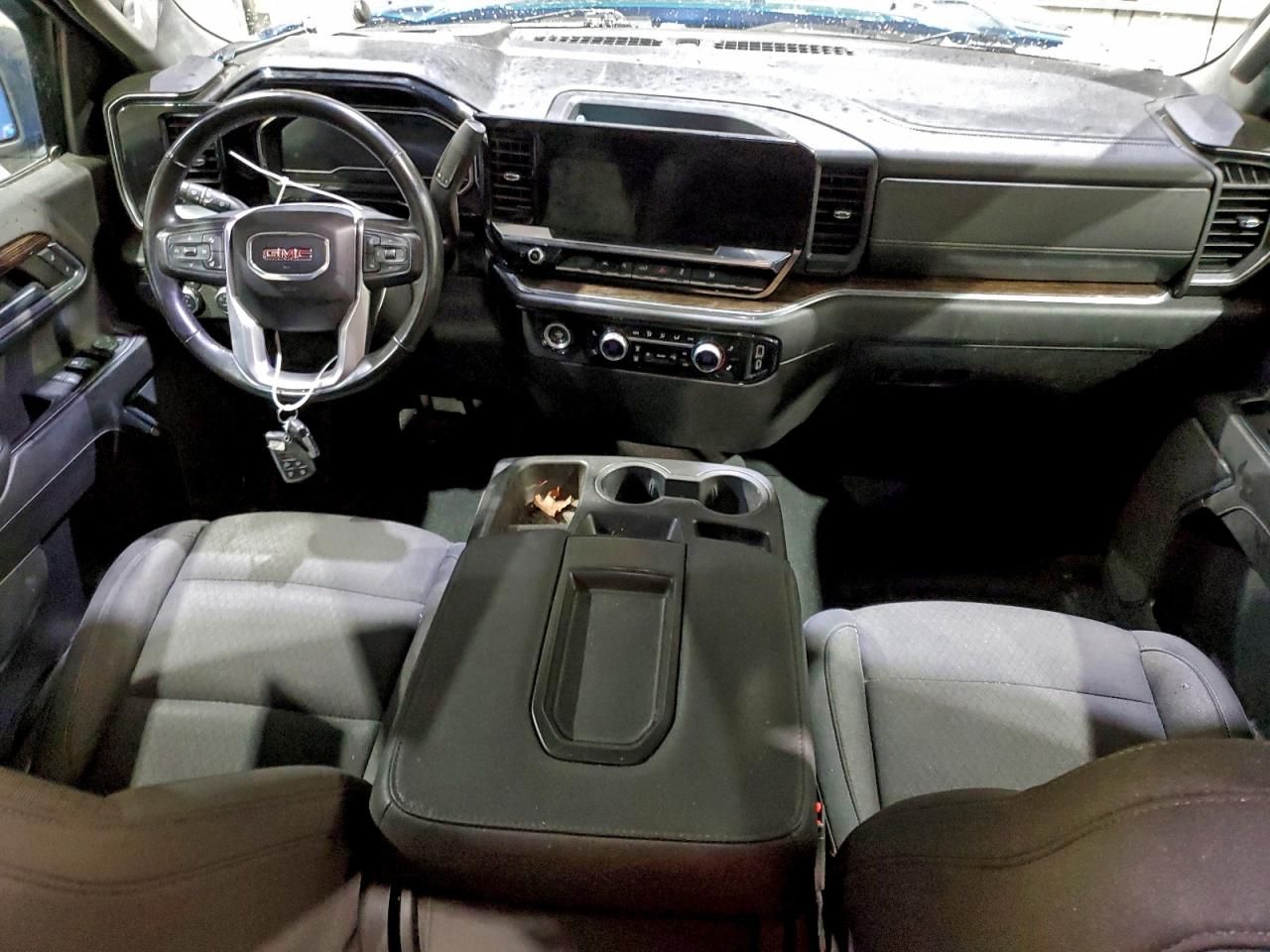 GMC Sierra K1500 Elevation Image 11