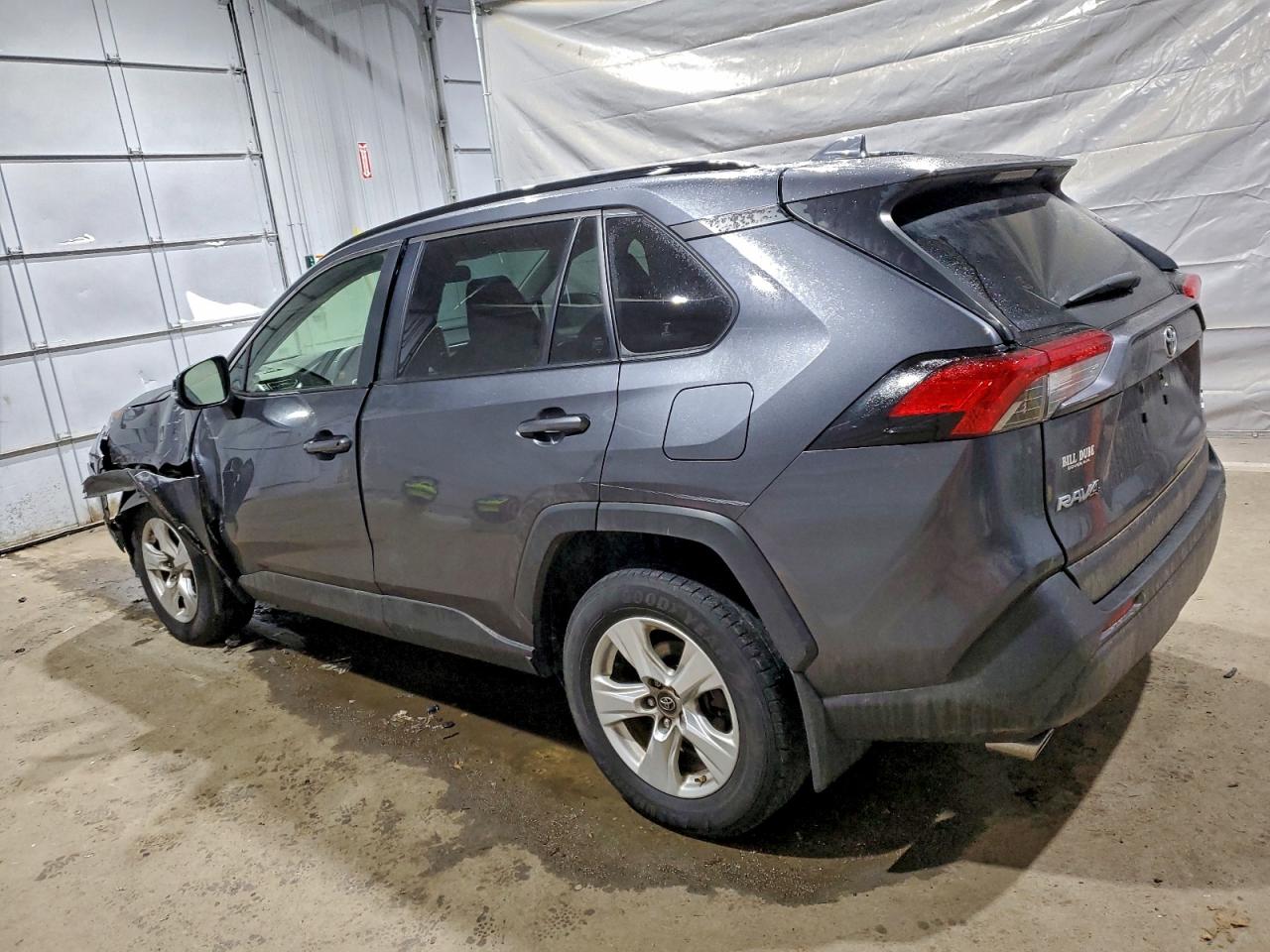 Toyota RAV4 Xle Image 11