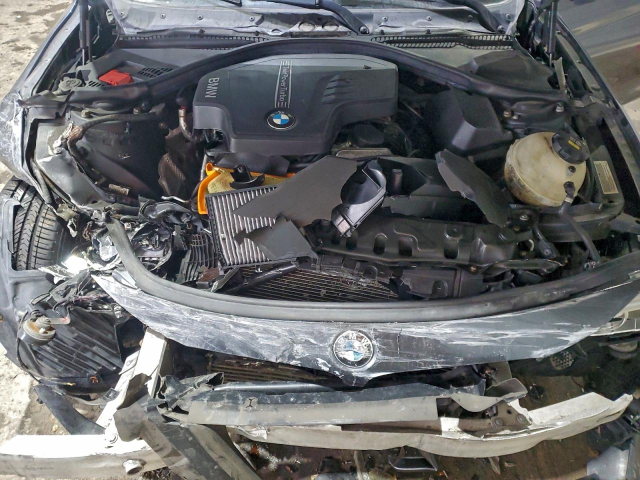 BMW 4 Series Xi Image 11
