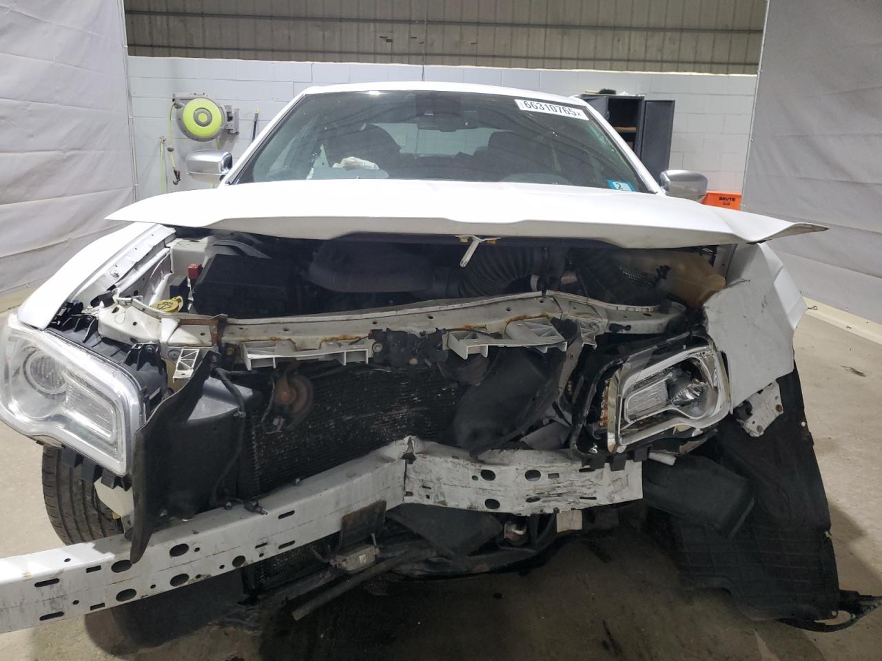 Chrysler 300 Platinum Image 7