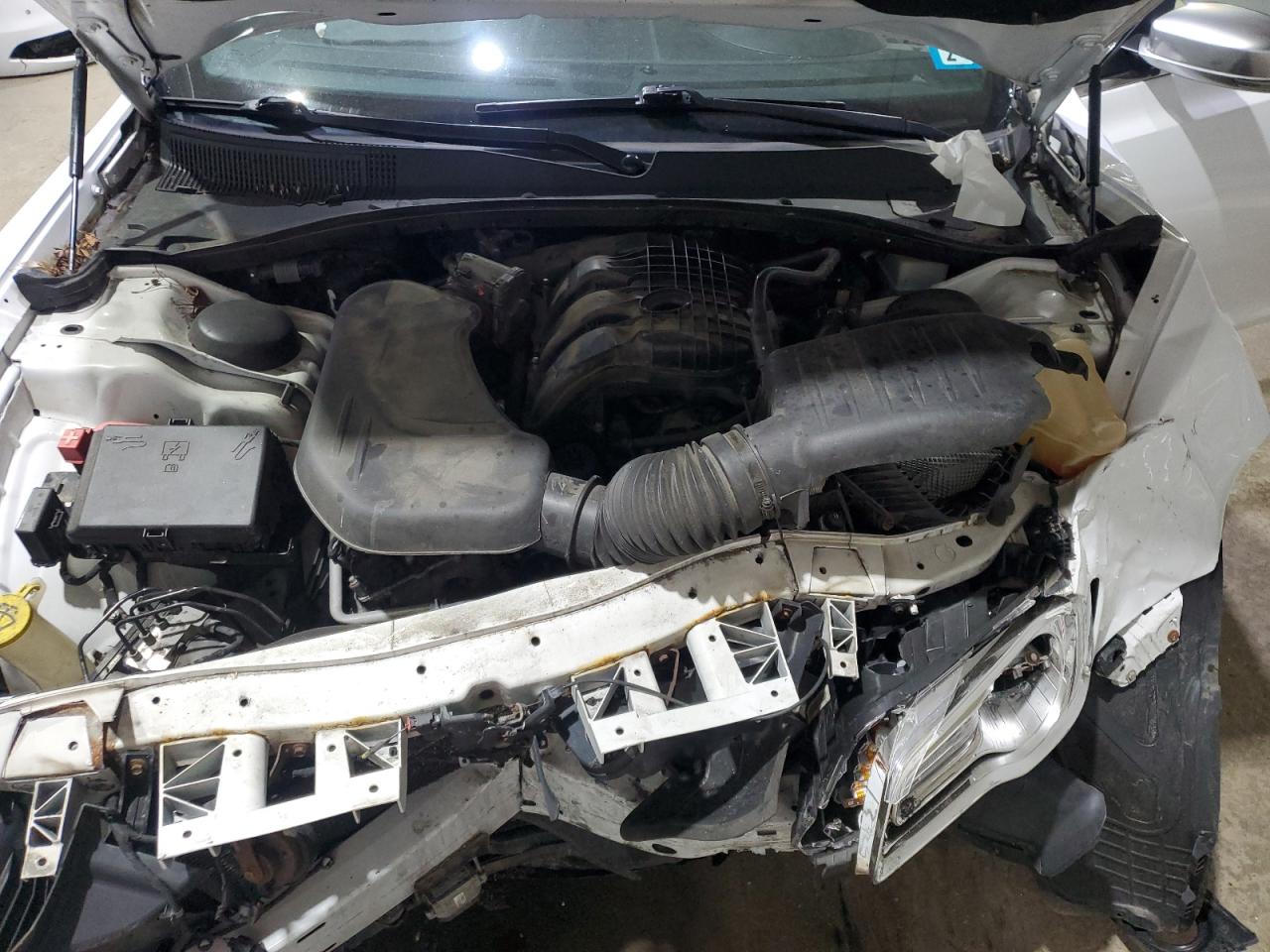 Chrysler 300 Platinum Image 12