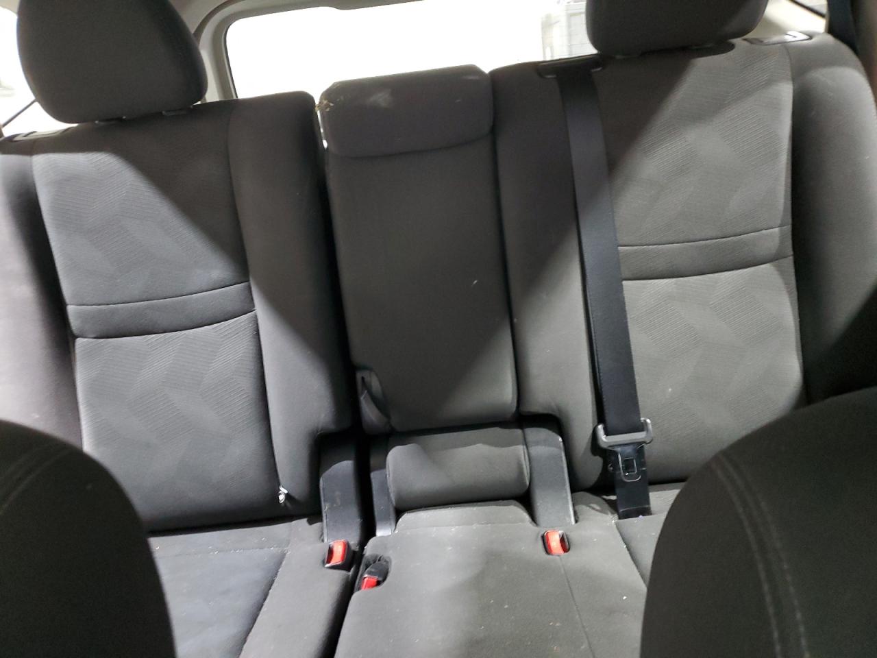 Nissan Rogue S Image 13