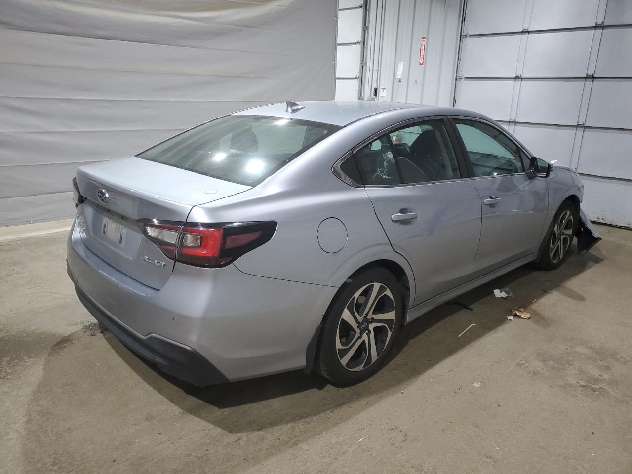 Subaru Legacy Limited Image 5