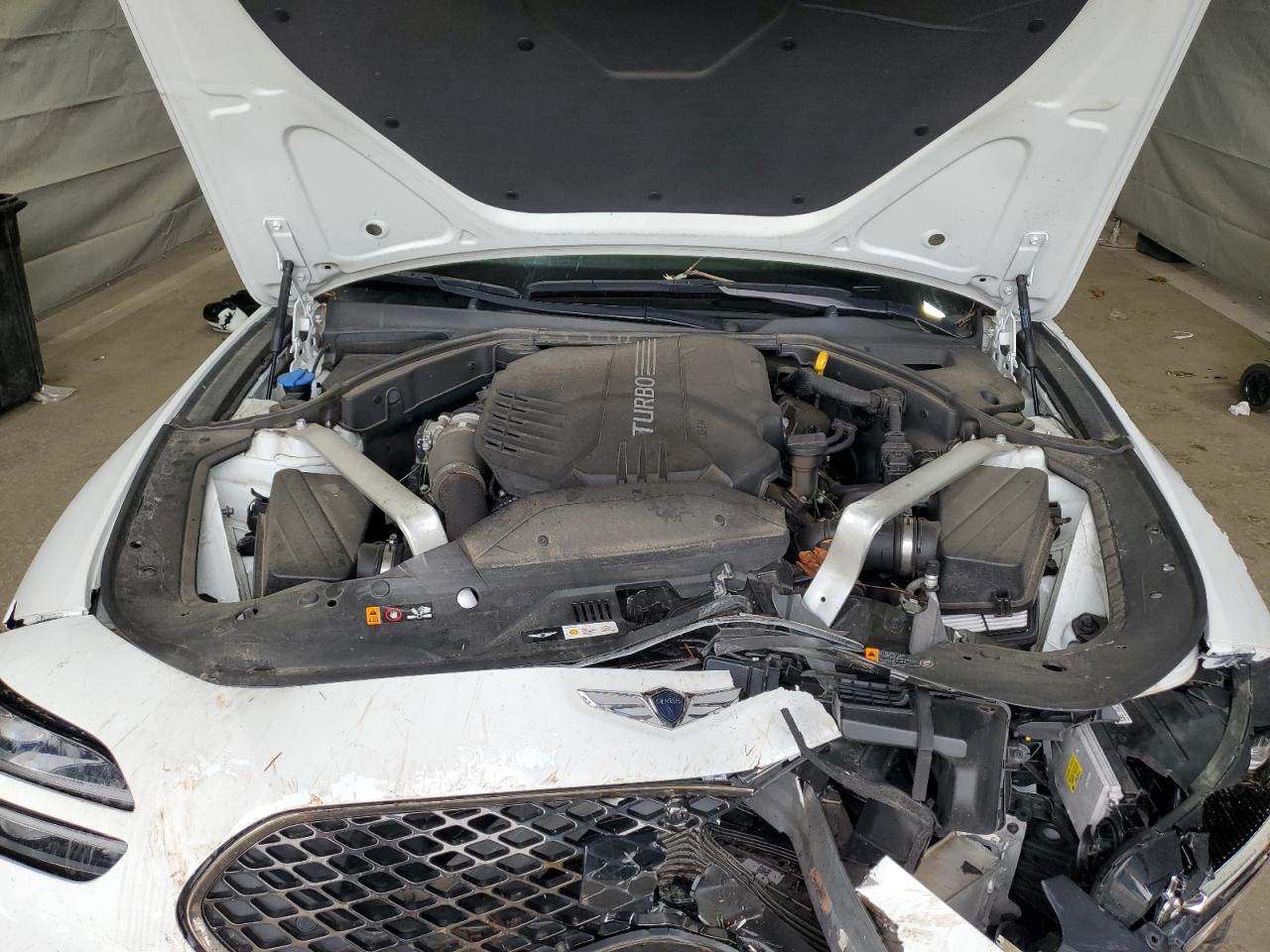 Genesis G70 Base Base Image 11