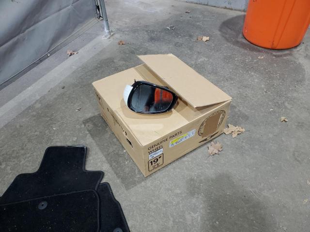 Genesis G70 Base Base Image 6