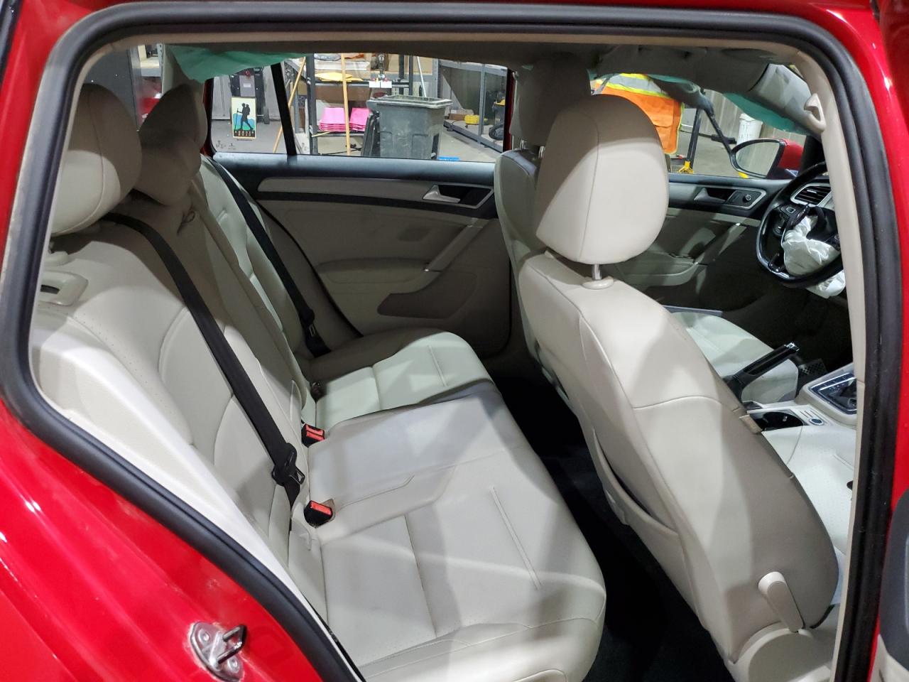 Volkswagen Golf S Image 5