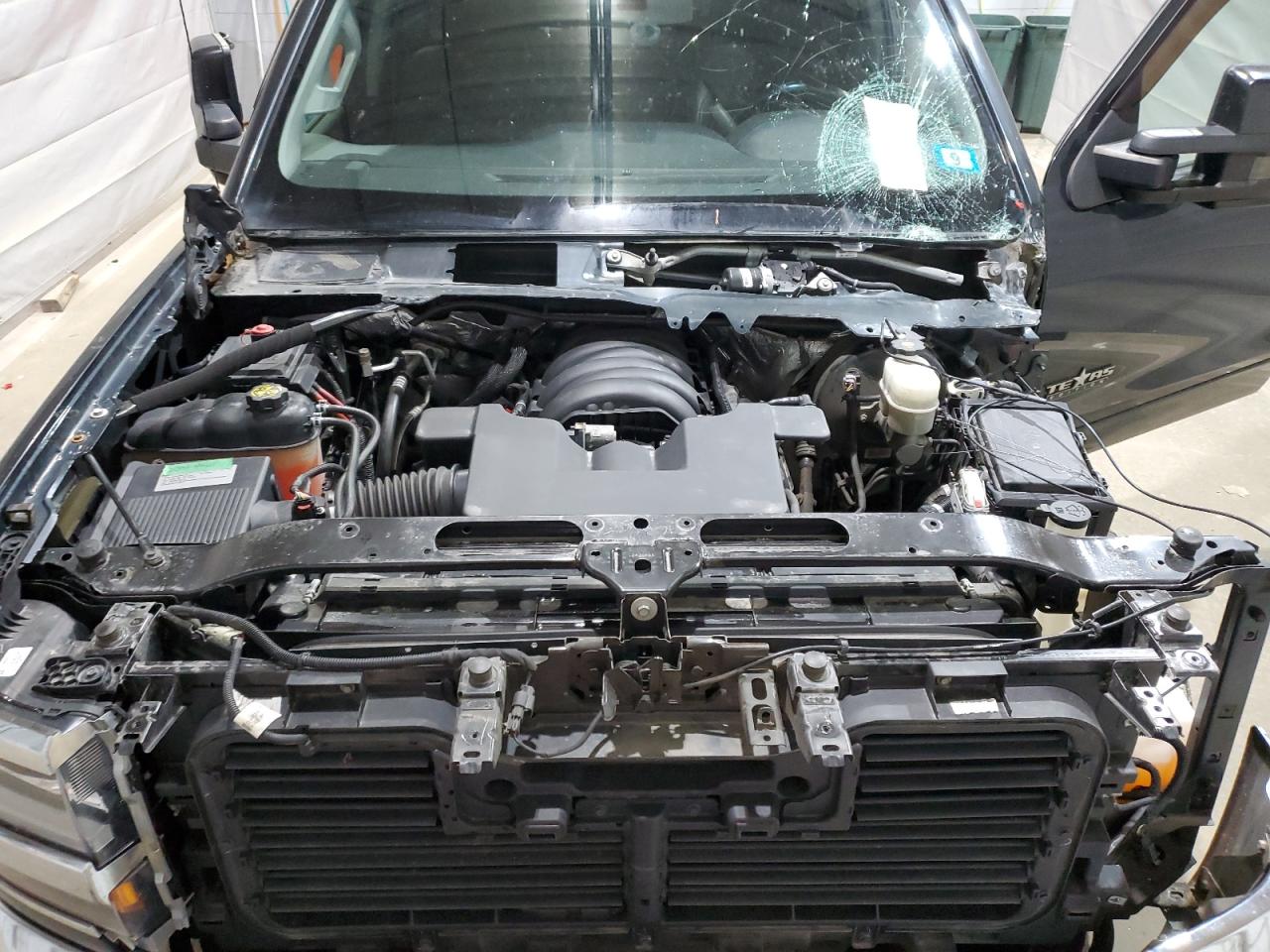 Chevrolet Silverado K1500 Lt Image 10