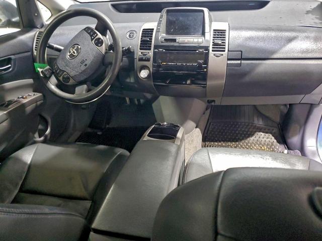 Toyota Prius Image 11