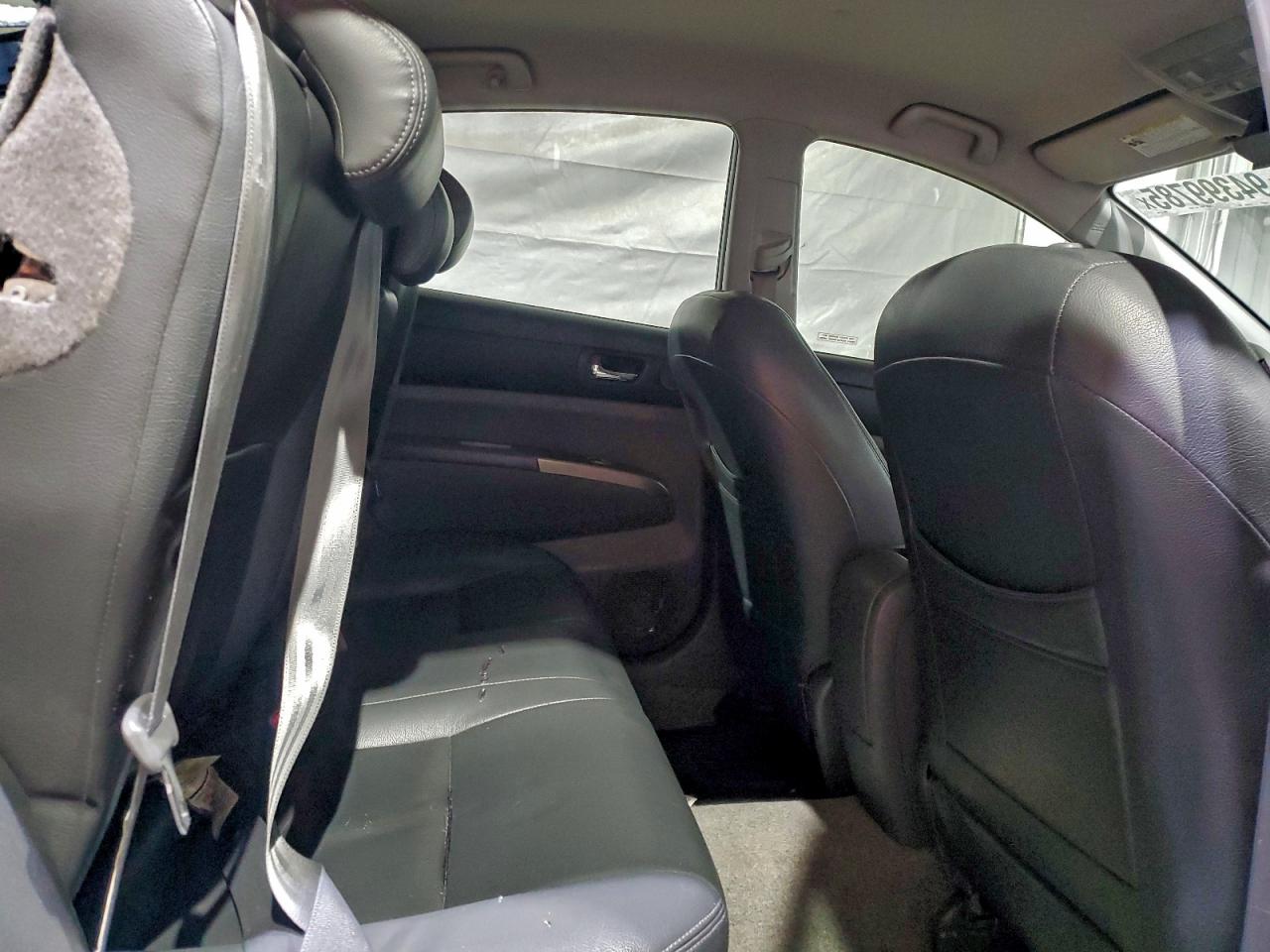 Toyota Prius Image 12