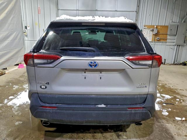 Toyota RAV4 Xle Image 11