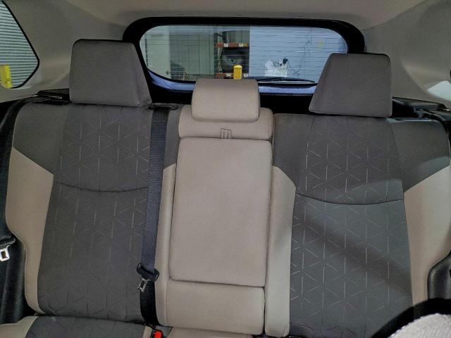 Toyota RAV4 Xle Image 12