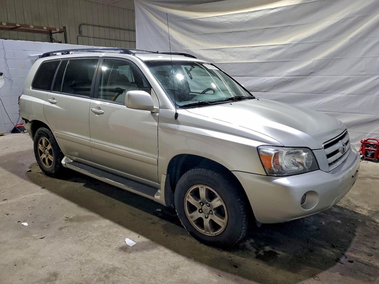 Toyota Highlander Image 12