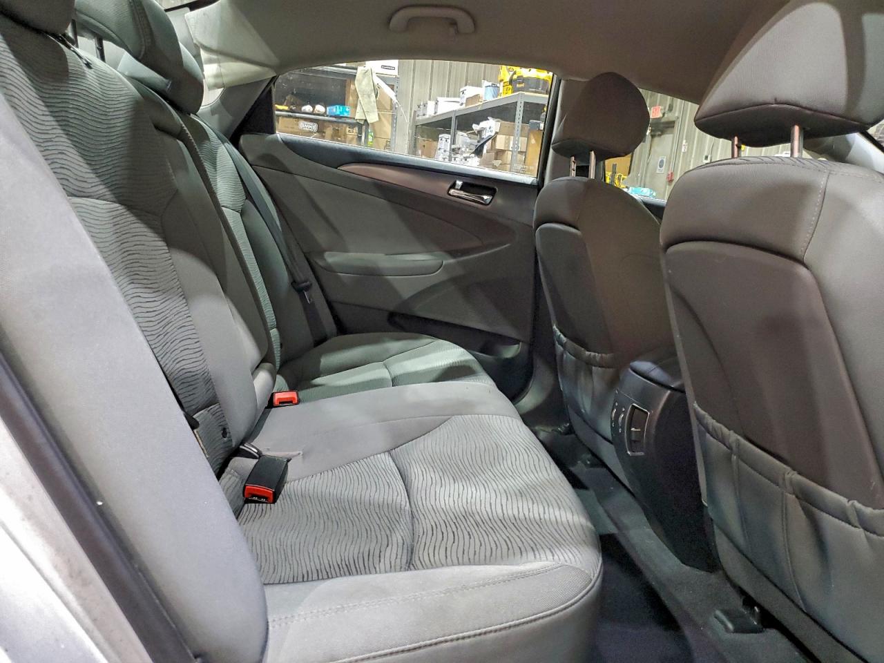 Hyundai SONATA Hybrid Image 9