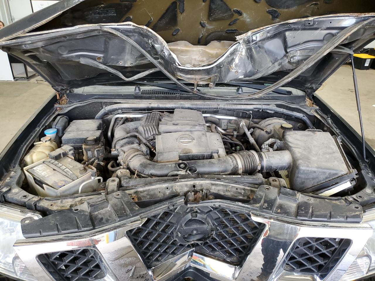 Nissan Frontier S Image 12