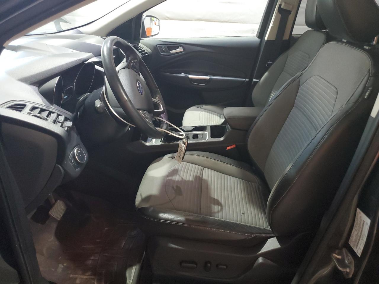 Ford Escape Se Image 11