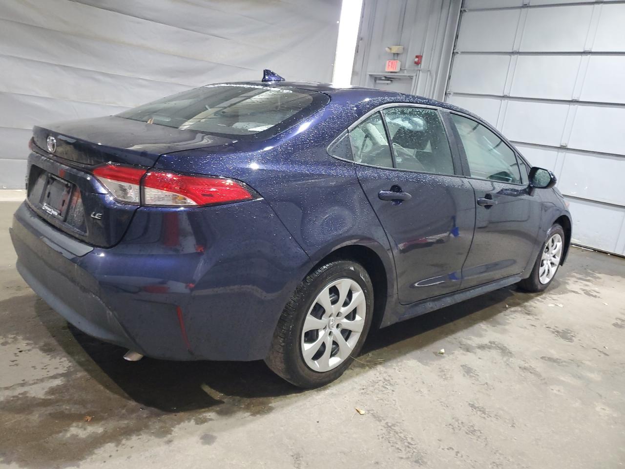 Toyota Corolla Le Image 10