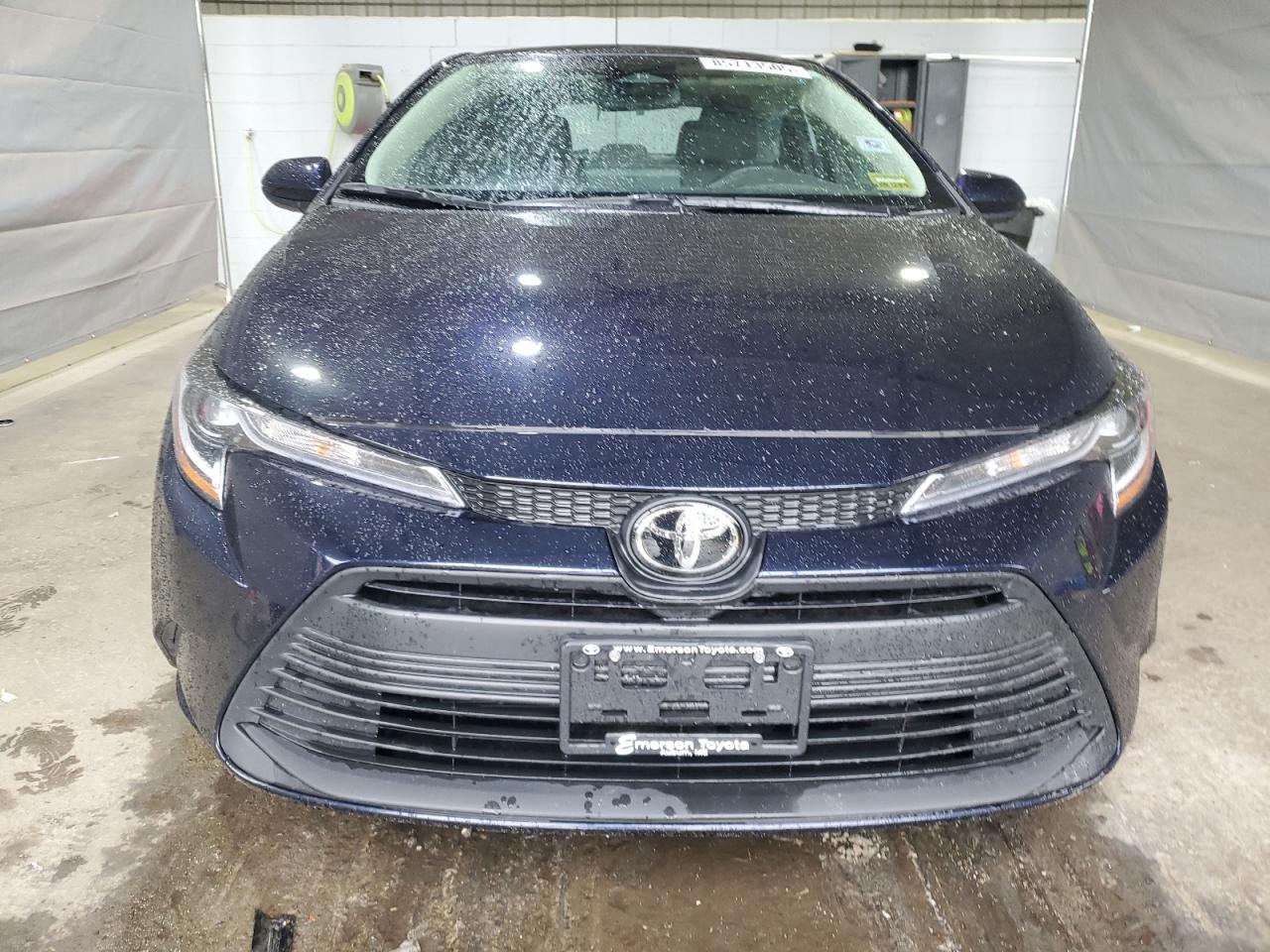 Toyota Corolla Le Image 2