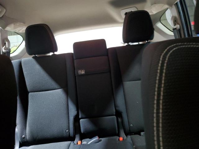 Toyota RAV4 Le Image 5