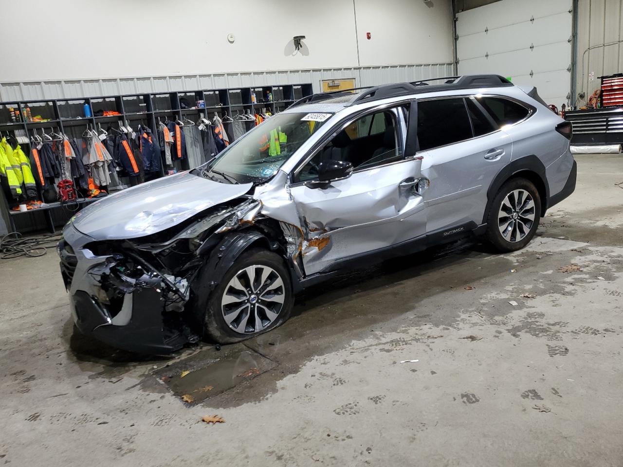 Subaru Outback Limited Image 1