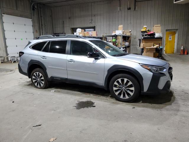Subaru Outback Limited Image 3