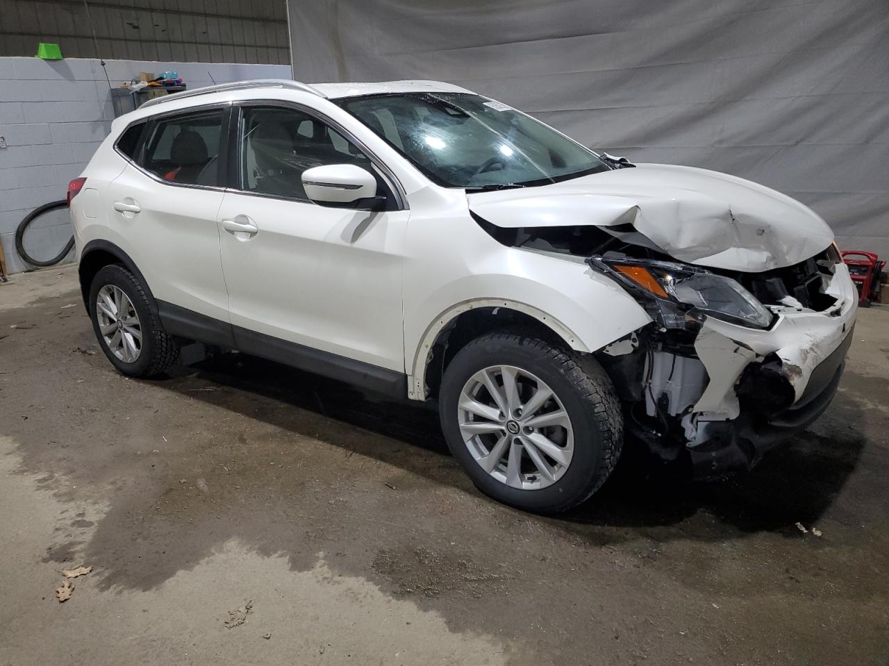 Nissan Rogue S Image 4