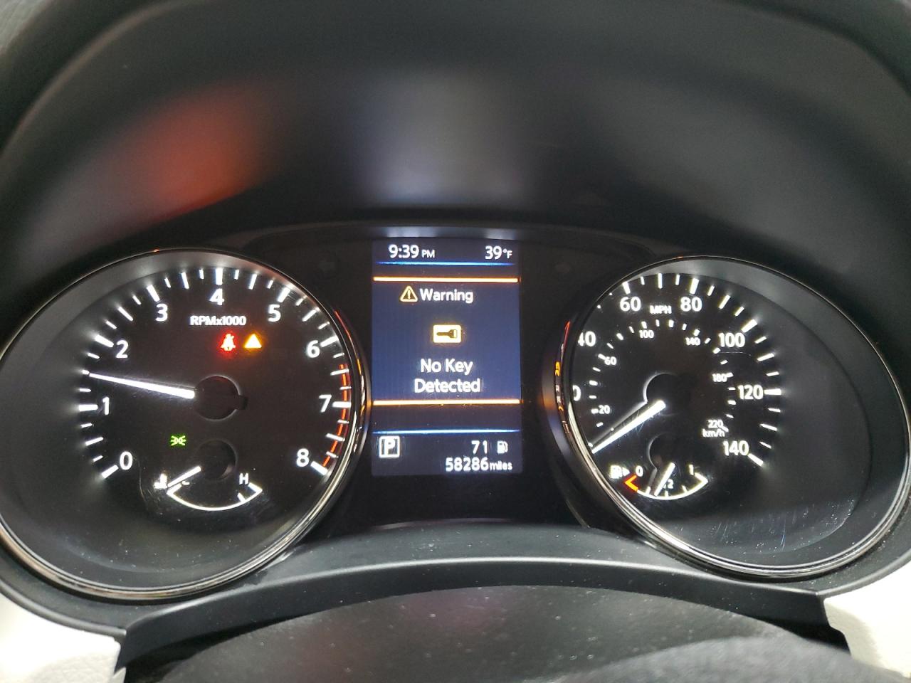 Nissan Rogue S Image 5