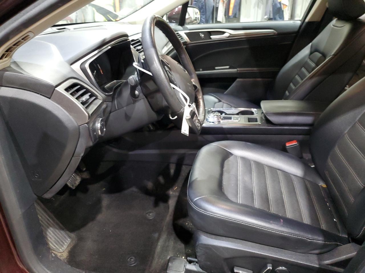 Ford Fusion Se Image 2