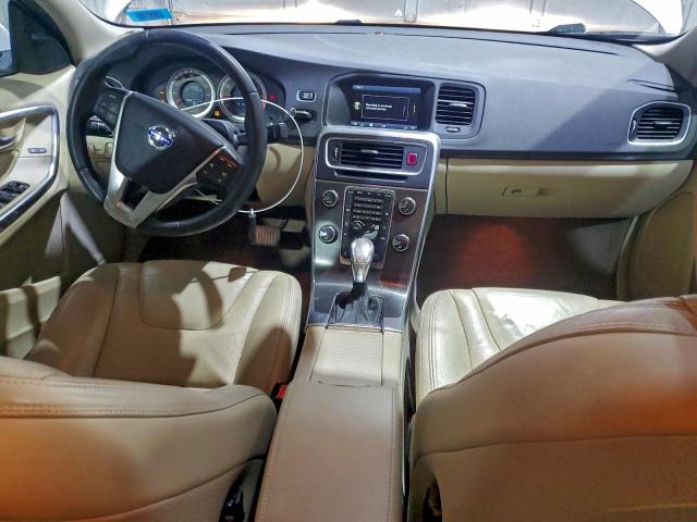 Volvo S60 T5 Image 8