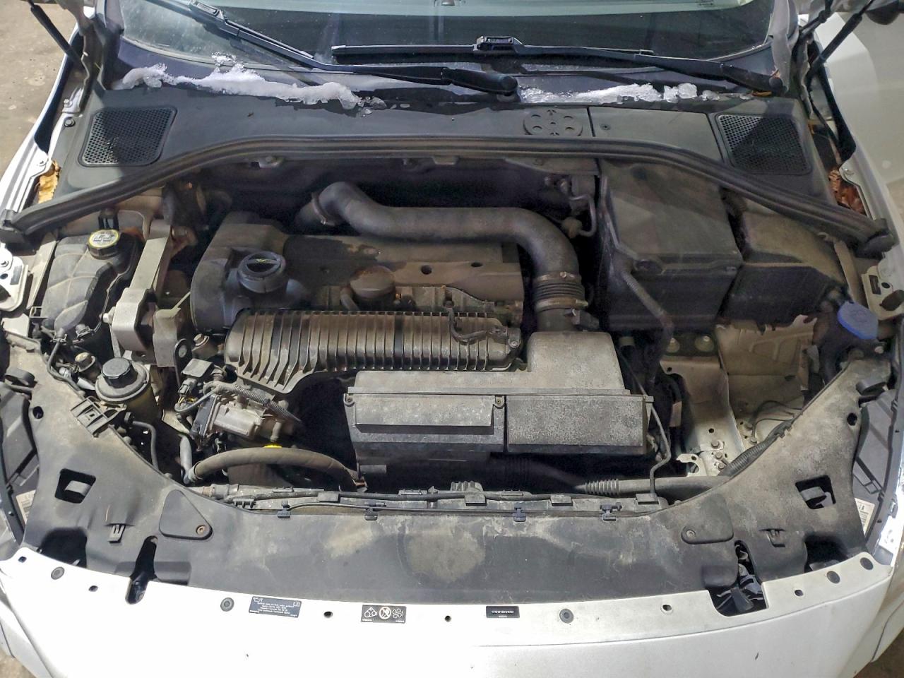 Volvo S60 T5 Image 12