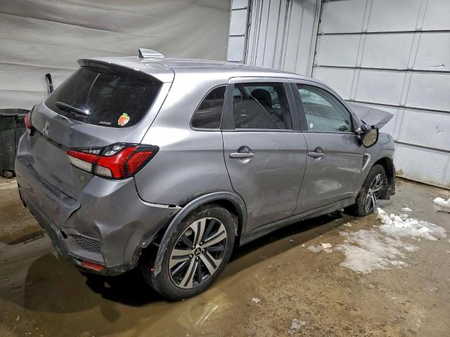 Mitsubishi Outlander Es Image 2