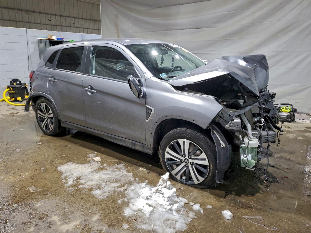 Mitsubishi Outlander Es Image 6