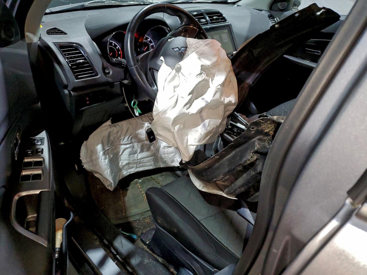 Mitsubishi Outlander Es Image 4