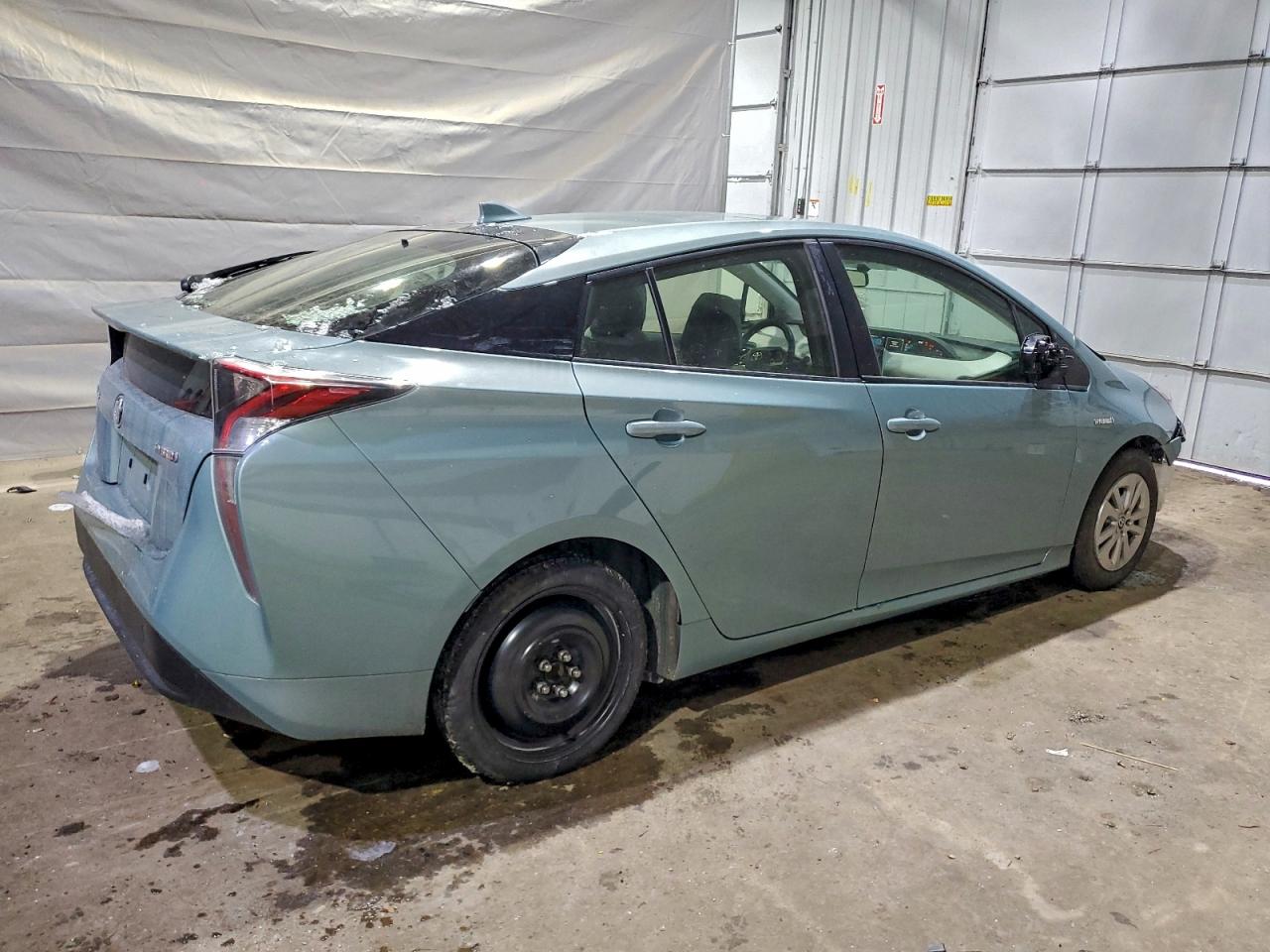 Toyota Prius Image 2
