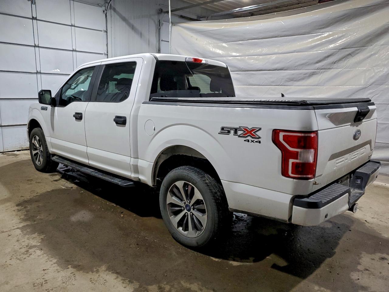 Ford F-150 Supercrew Image 3