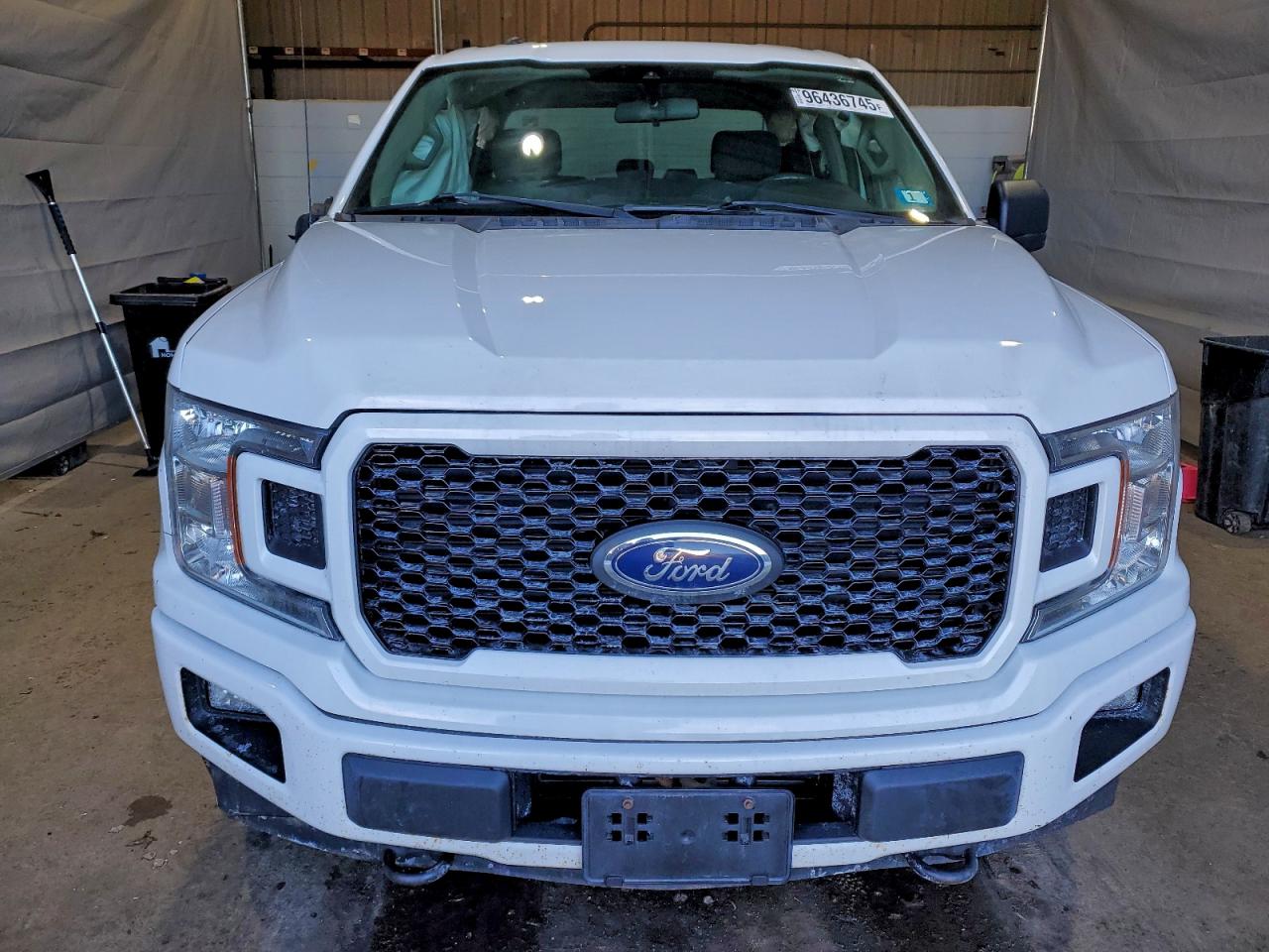 Ford F-150 Supercrew Image 8