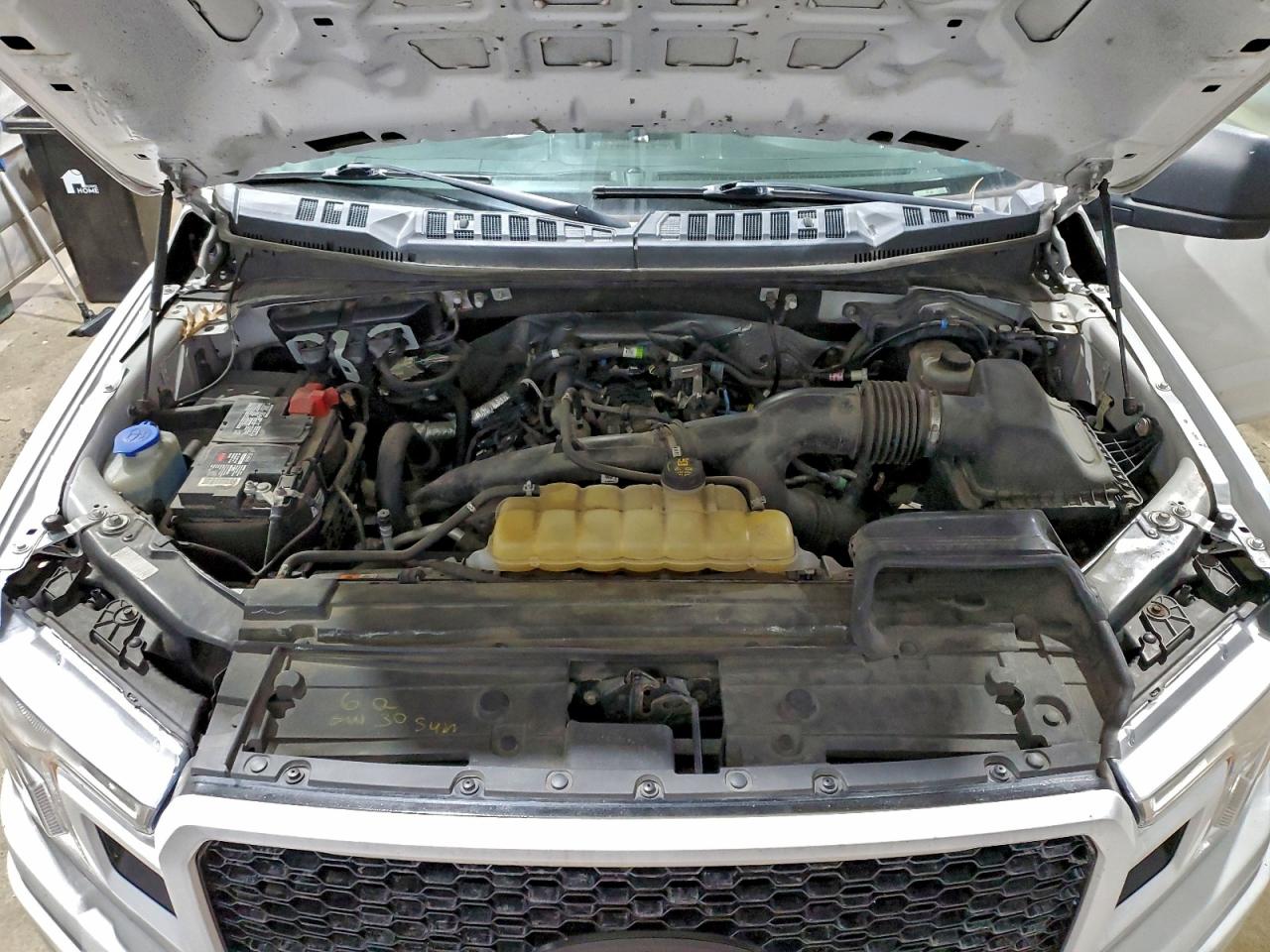 Ford F-150 Supercrew Image 10