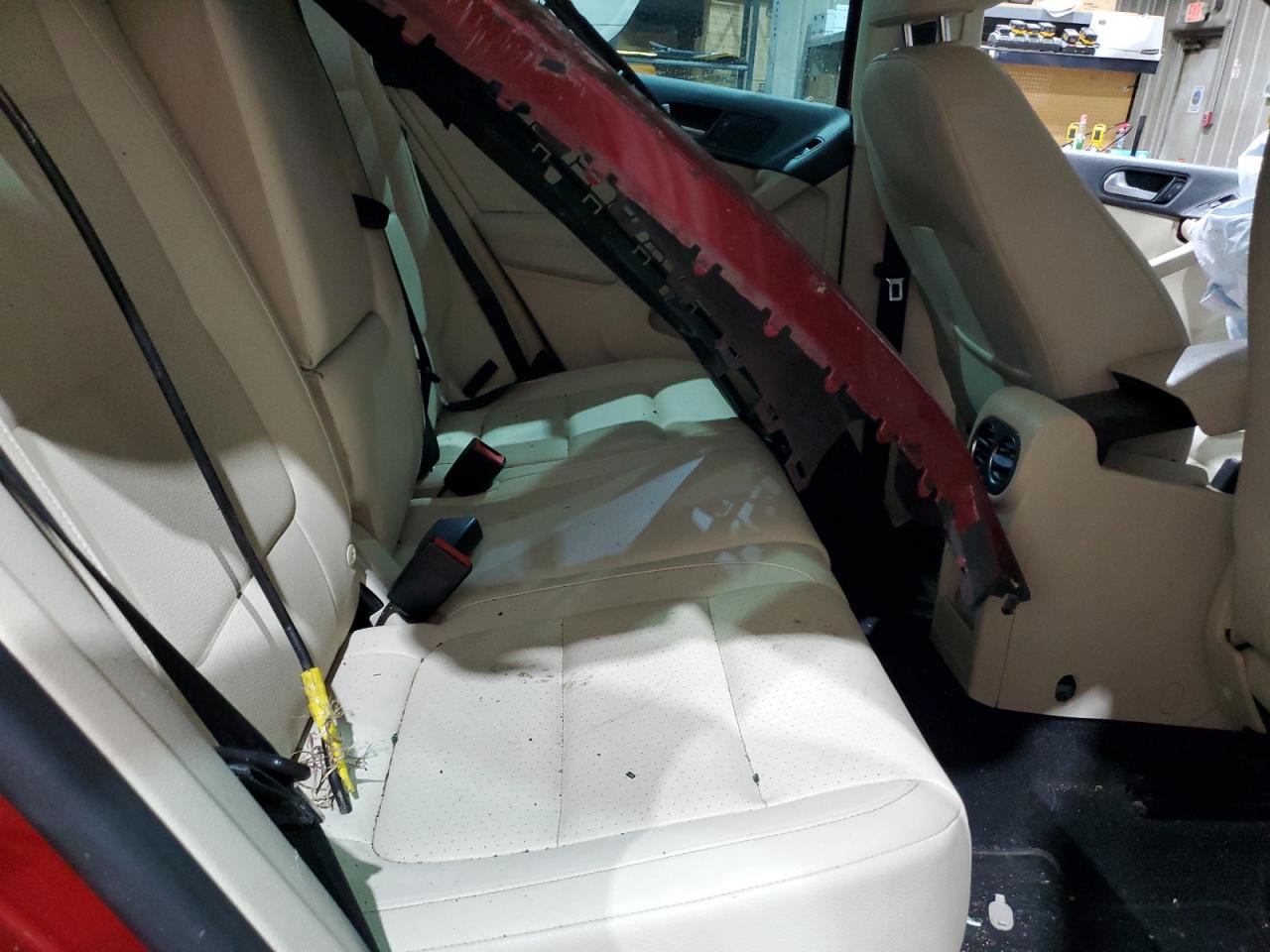 Volkswagen Tiguan S Image 7