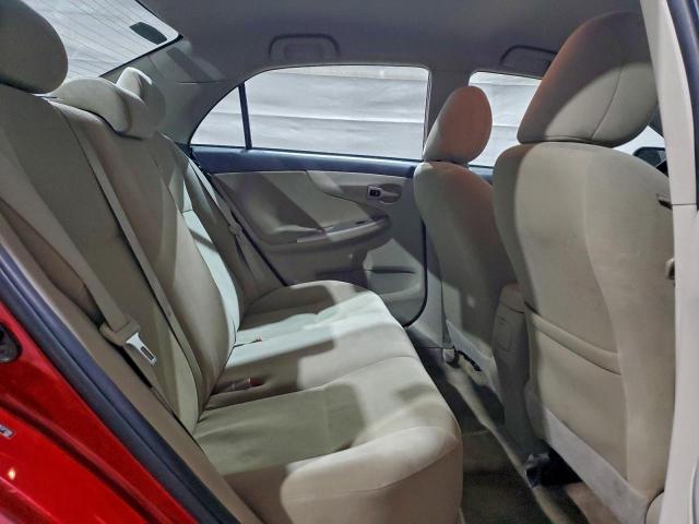 Toyota Corolla Base Image 11