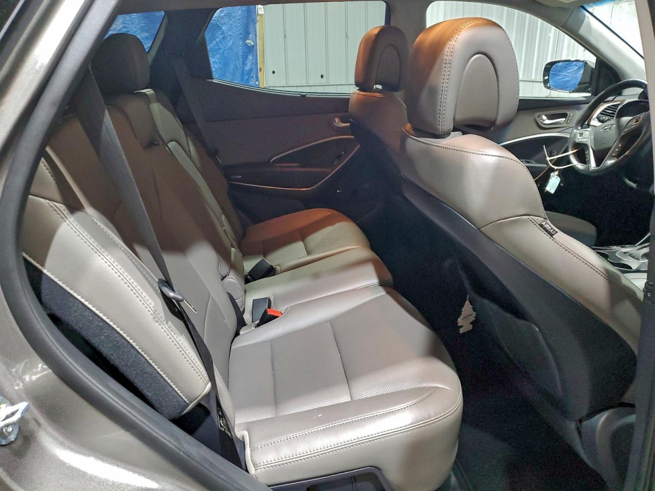 Hyundai SANTA FE Image 12