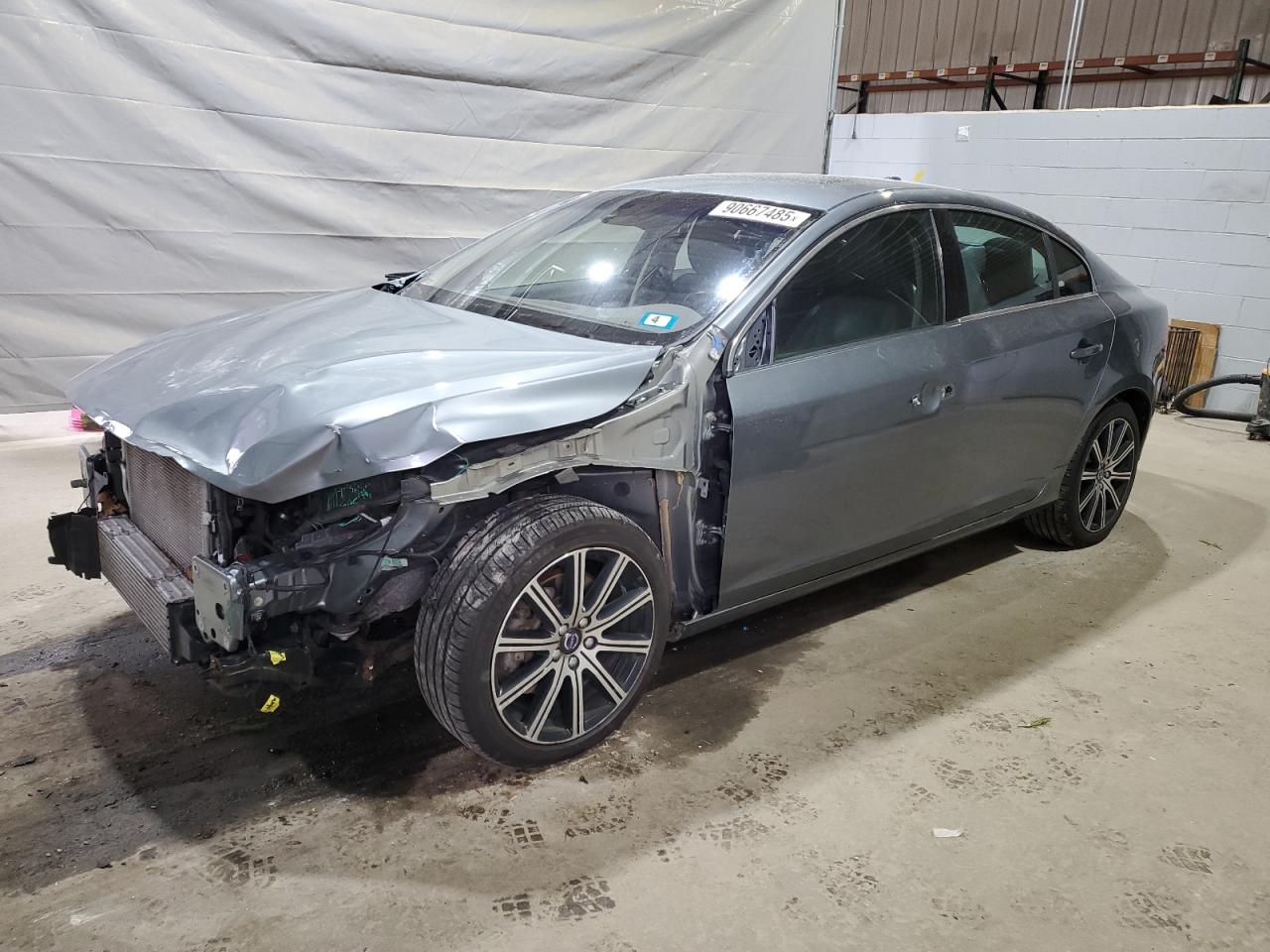 Volvo S60 Inscription Image 1