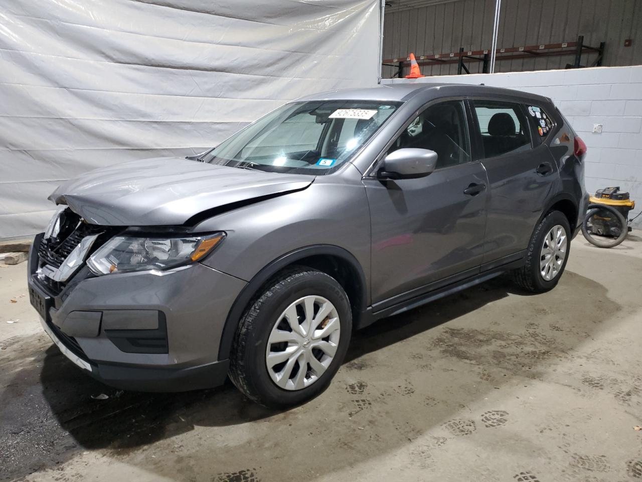 Nissan Rogue S Image 1