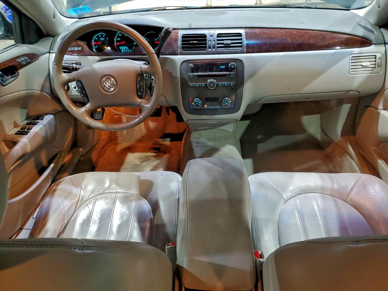 Buick Lucerne Cxl Image 3